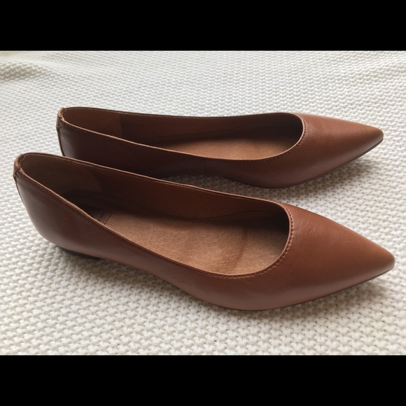 Frye Shoes - {Frye}New in box-Sienna Ballet 7.5M Wood color